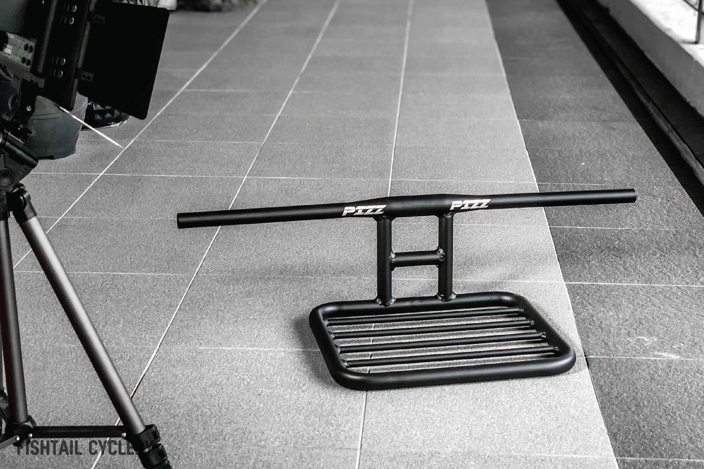 PIZZ - PIZZ Messenger Basket With Integrated Handlebar (Flat Platform Type) - FISHTAIL CYCLERY