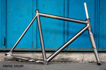 LEADER Kagero Frameset – FISHTAIL CYCLERY - Main Image