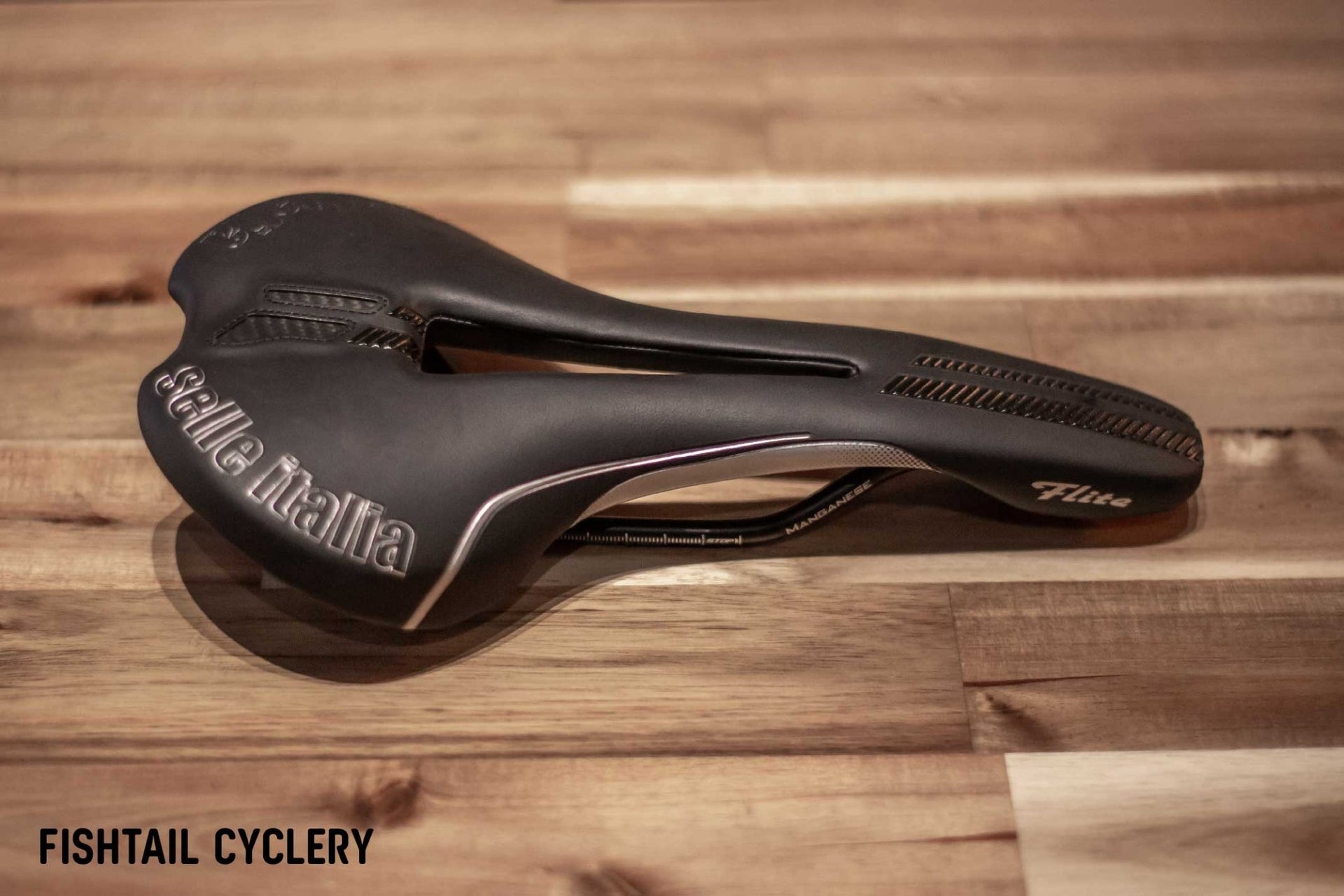 SELLE ITALIA Flite Flow Racing Road Saddle – FISHTAIL CYCLERY