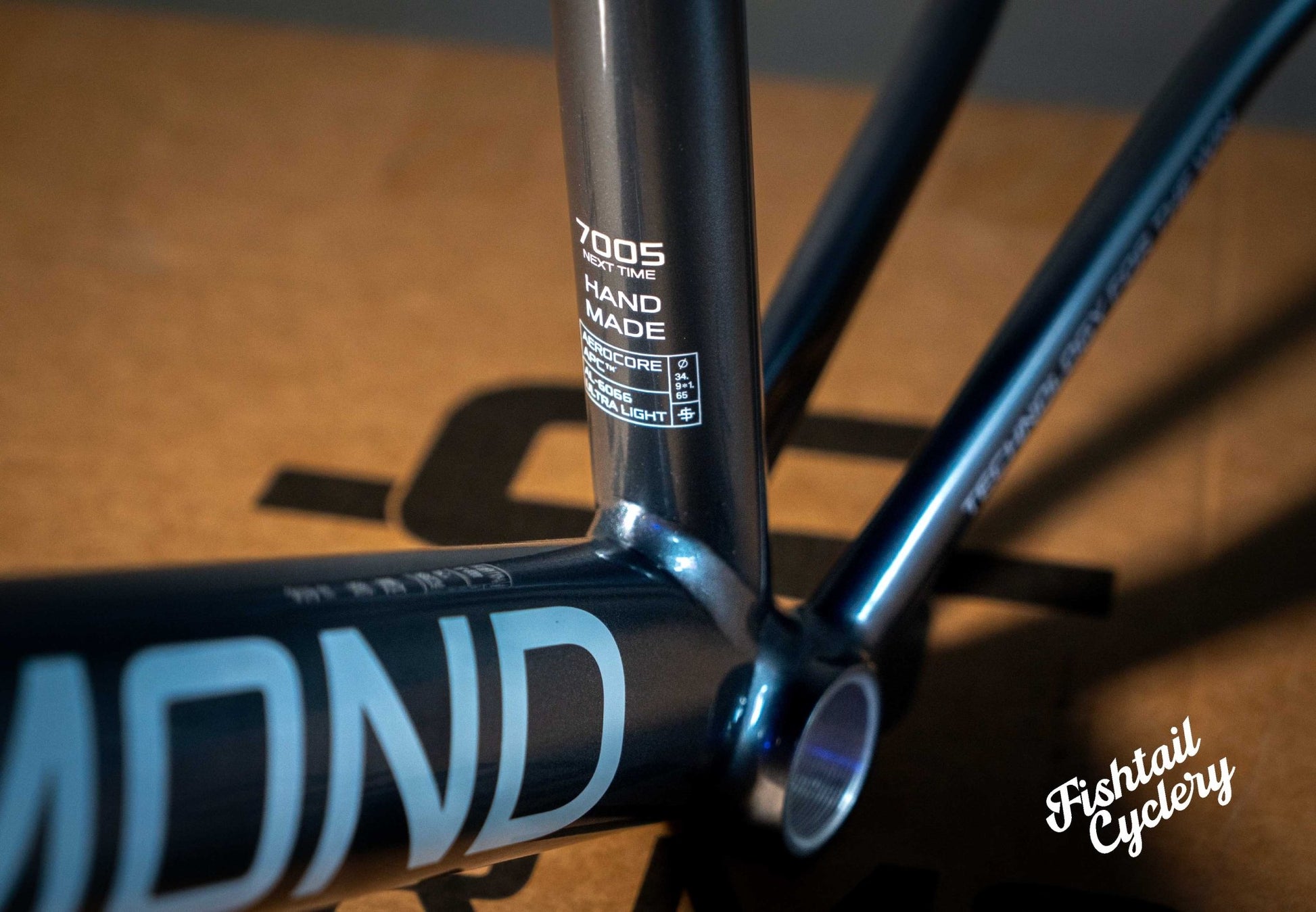 SUPERMOND - SUPERMOND Alphi Frameset - FISHTAIL CYCLERY