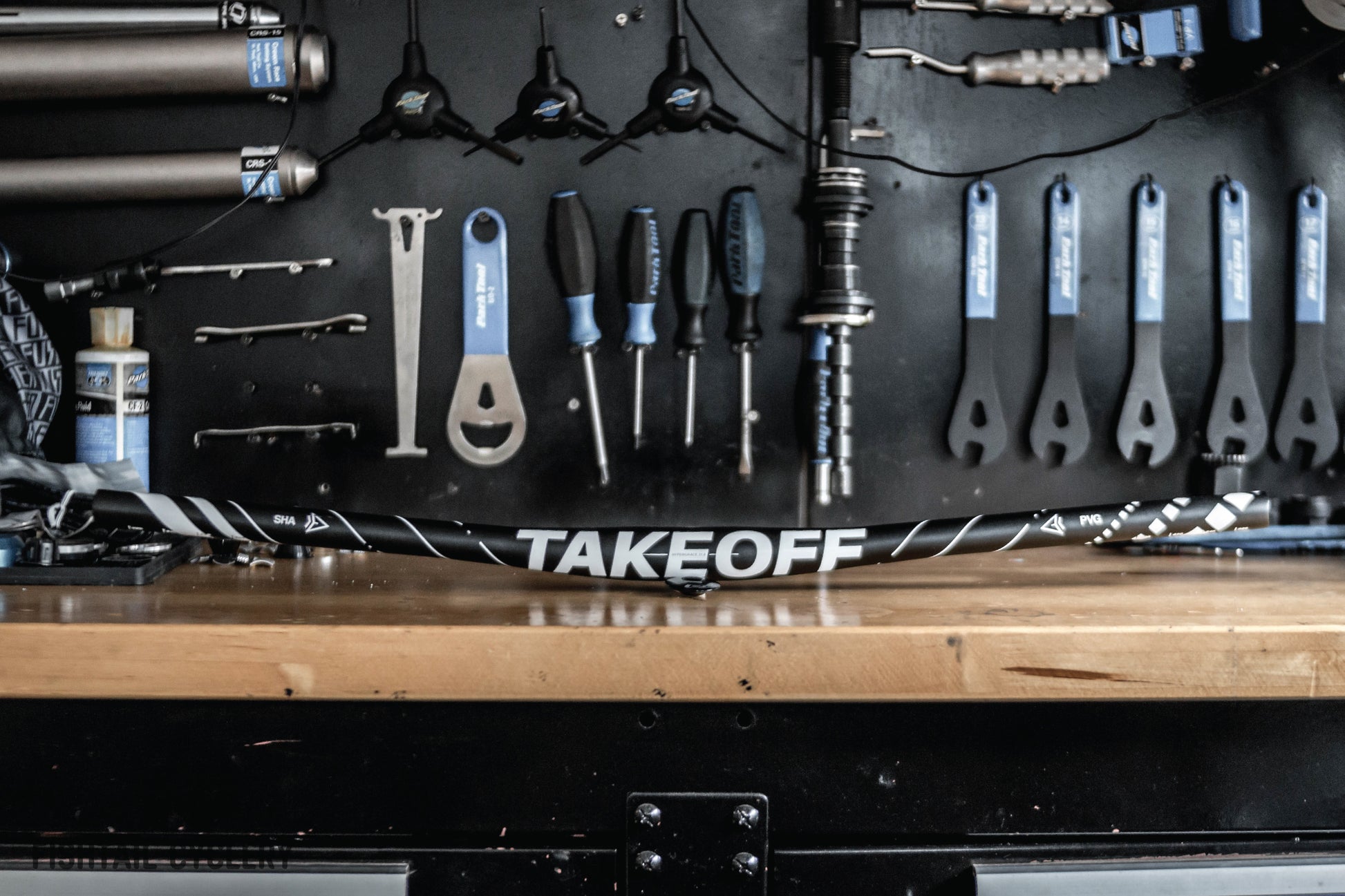 Hypergrace Takeoff Avenue Handlebar - FISHTAIL CYCLERY