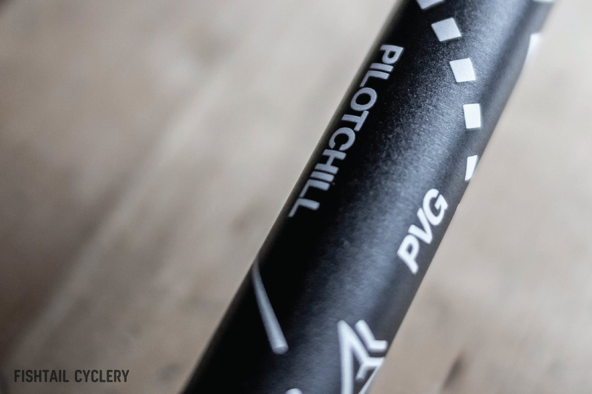 Hypergrace - Hypergrace Takeoff Avenue Riser Handlebar - FISHTAIL CYCLERY